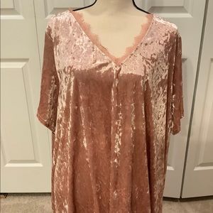 3X pale pink August Mist top